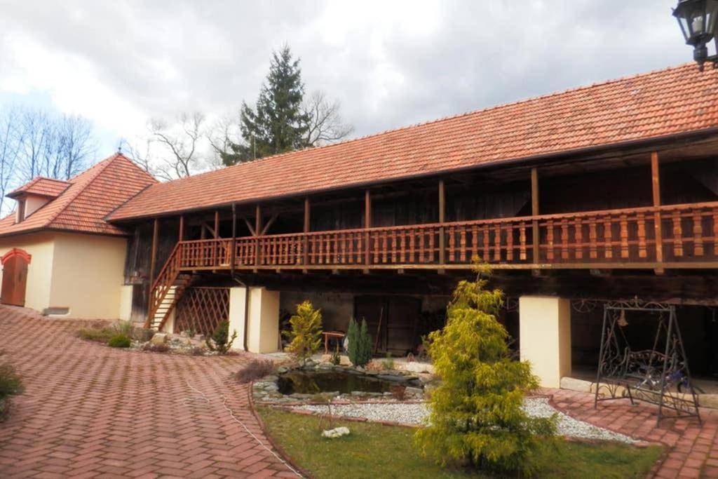 Zámeček Zdíky - Moderní velký apartmán Bujanov Esterno foto